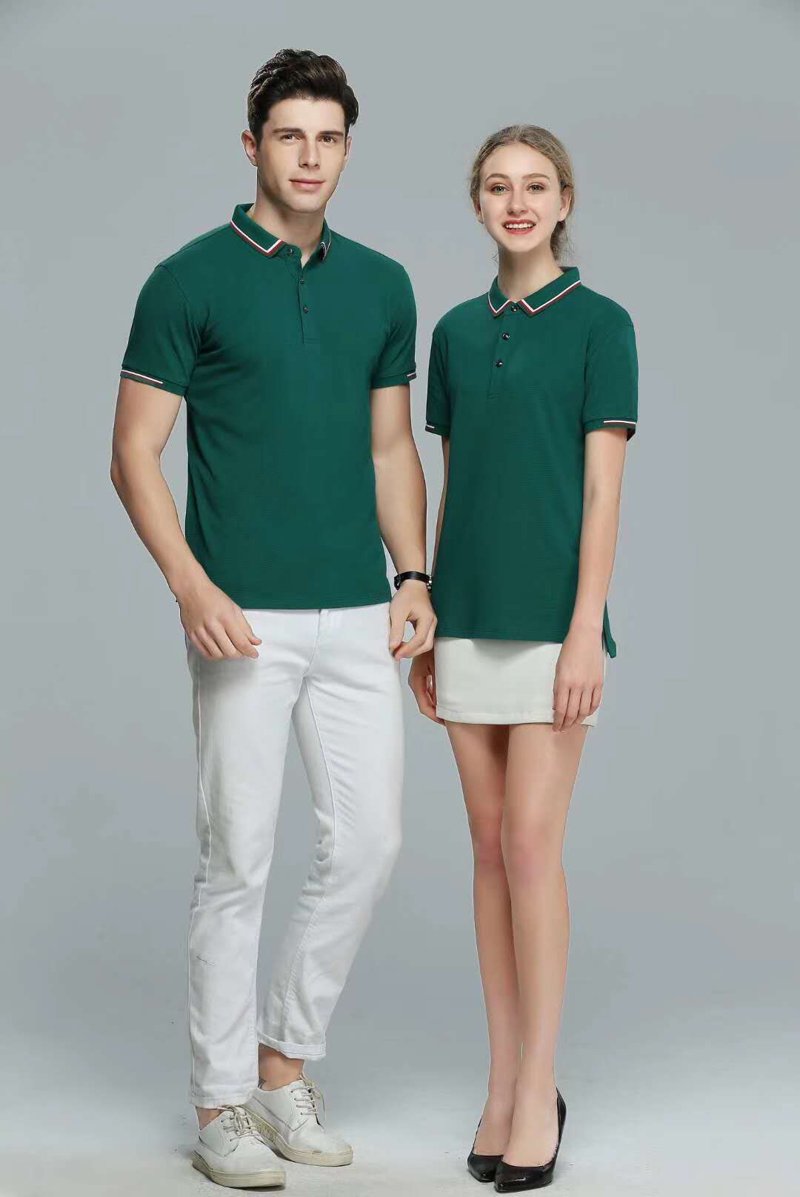 西服批发：时尚潮流背后的产业风向标
